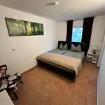Apartment Am Alten Forsthaus Starsow Mirow